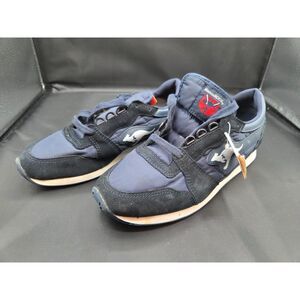 Womens Kangaroo Pocket Dark Blue Sneakers Size 7 NWT